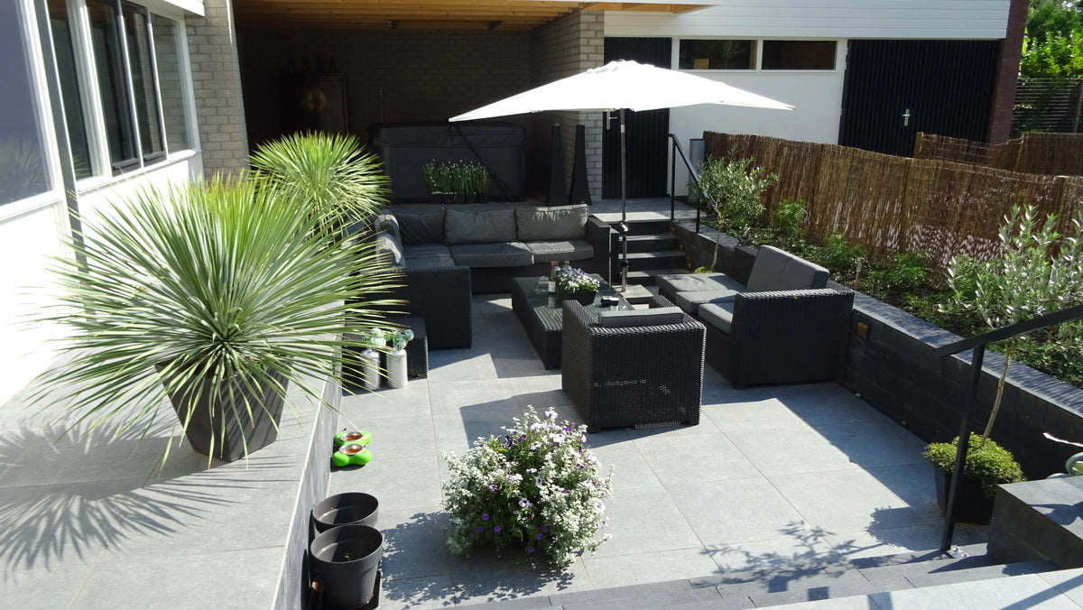 Terras met zitkuil in Roden