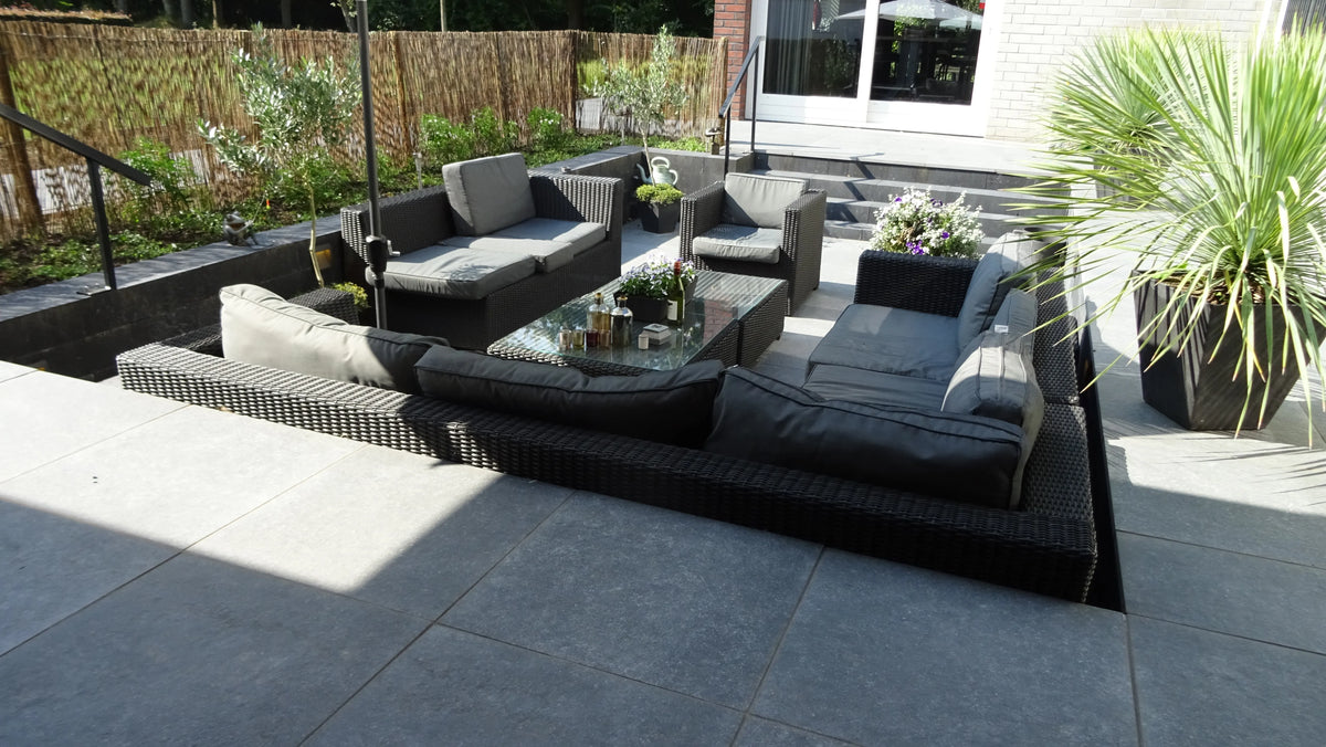 Terras met zitkuil in Roden